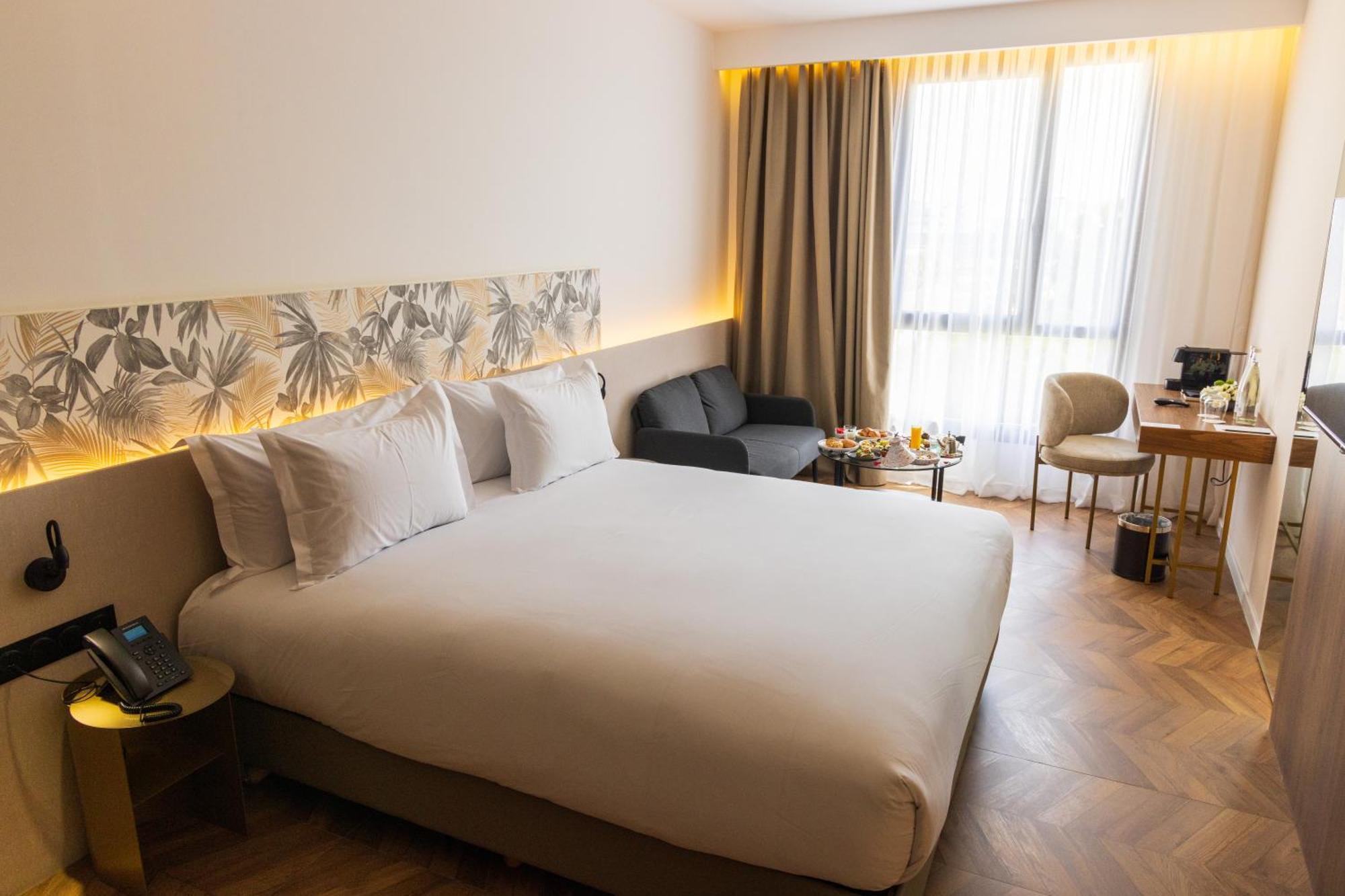 Diagonal Hotel